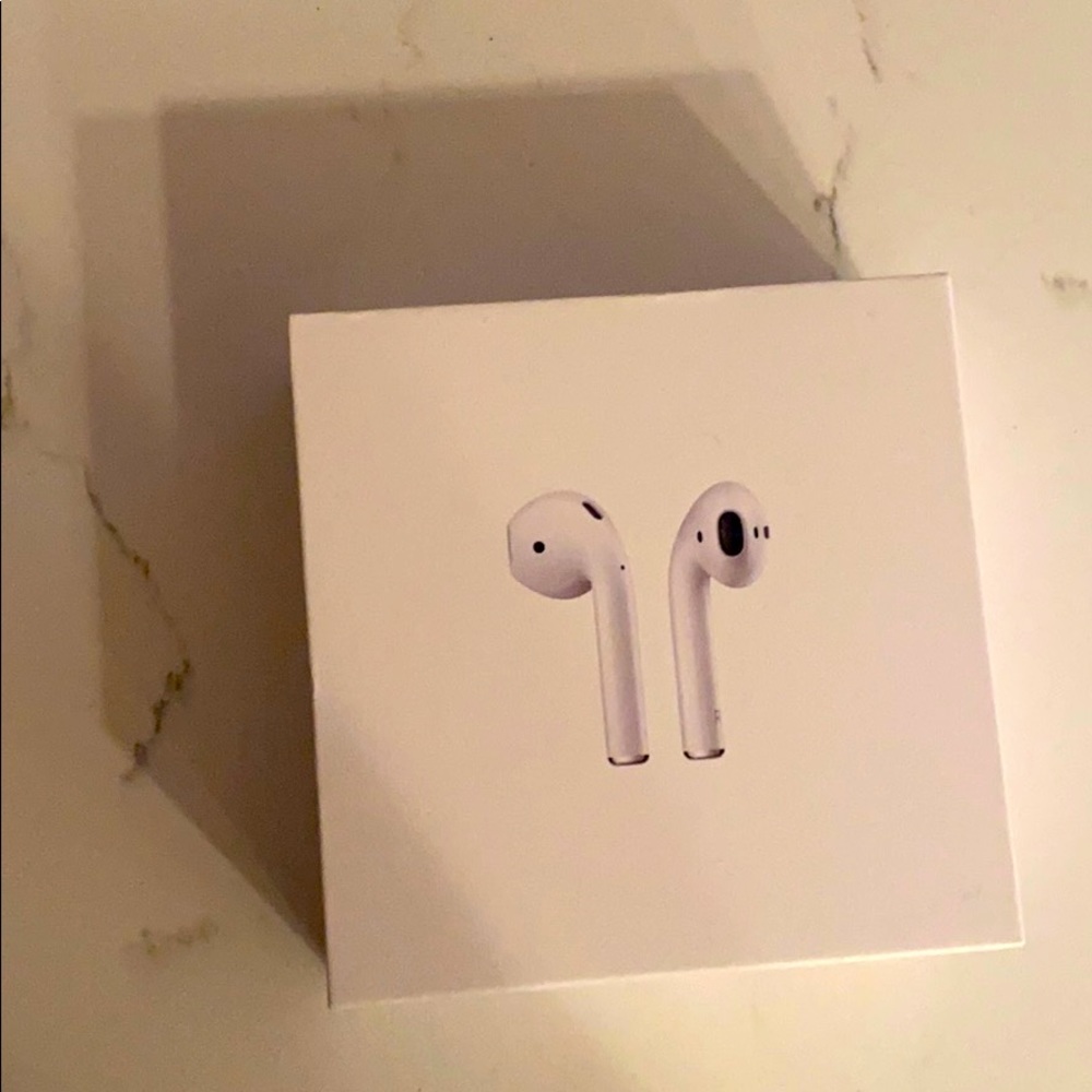 Apple AirPods (newish) with Charging Case